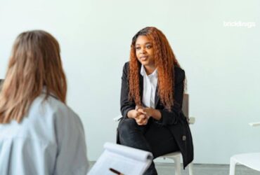 A women Psychiatric Evaluating a women