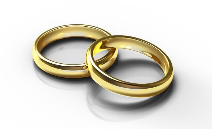 two gold men rings