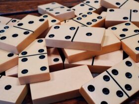 dominoes gaming