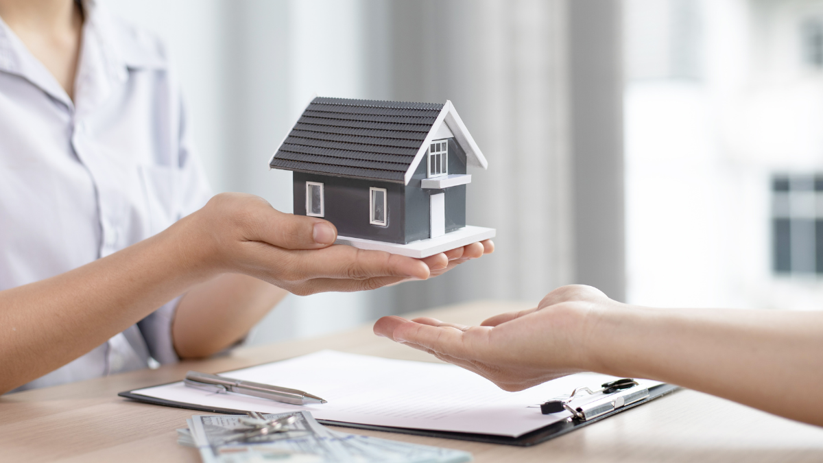 Smart Insurance Habits Every First-Time Homeowner Should Learn