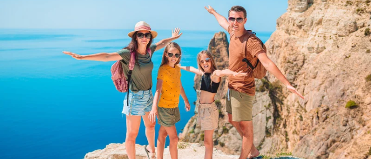The-Art-of-the-Vacation-Investment-Wardrobe