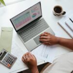 Image highlighting the benefits of opportunity management software for small businesses.