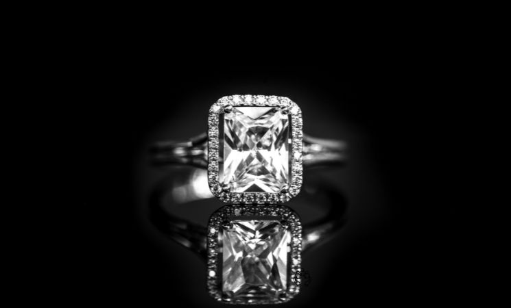 history of diamond rings