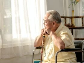 Seniors engaging in a supportive mental wellness discussion